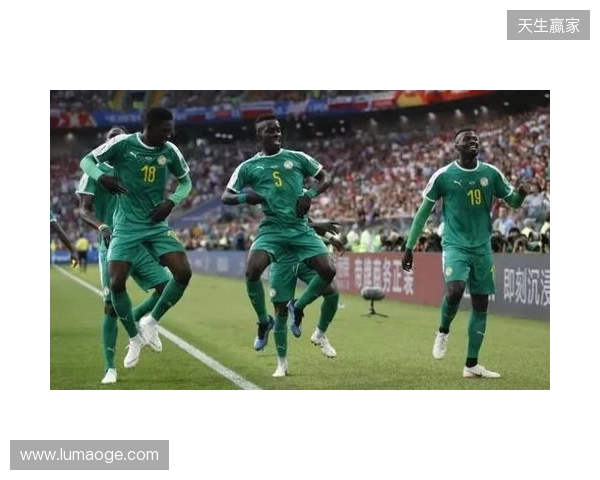 卡什:跟莱万并肩作战感觉很棒;希望能随波兰再踢一次世界杯